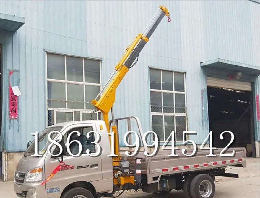 万荣县车载吊机自走可移动式绞盘万荣县当地全电动液压吊机车载吊机自走可移动式多少钱